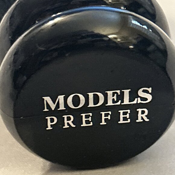 Models Prefer Kabuki makeup brush Face Powder Blush Bronzer Black handle new - Picture 2 of 8